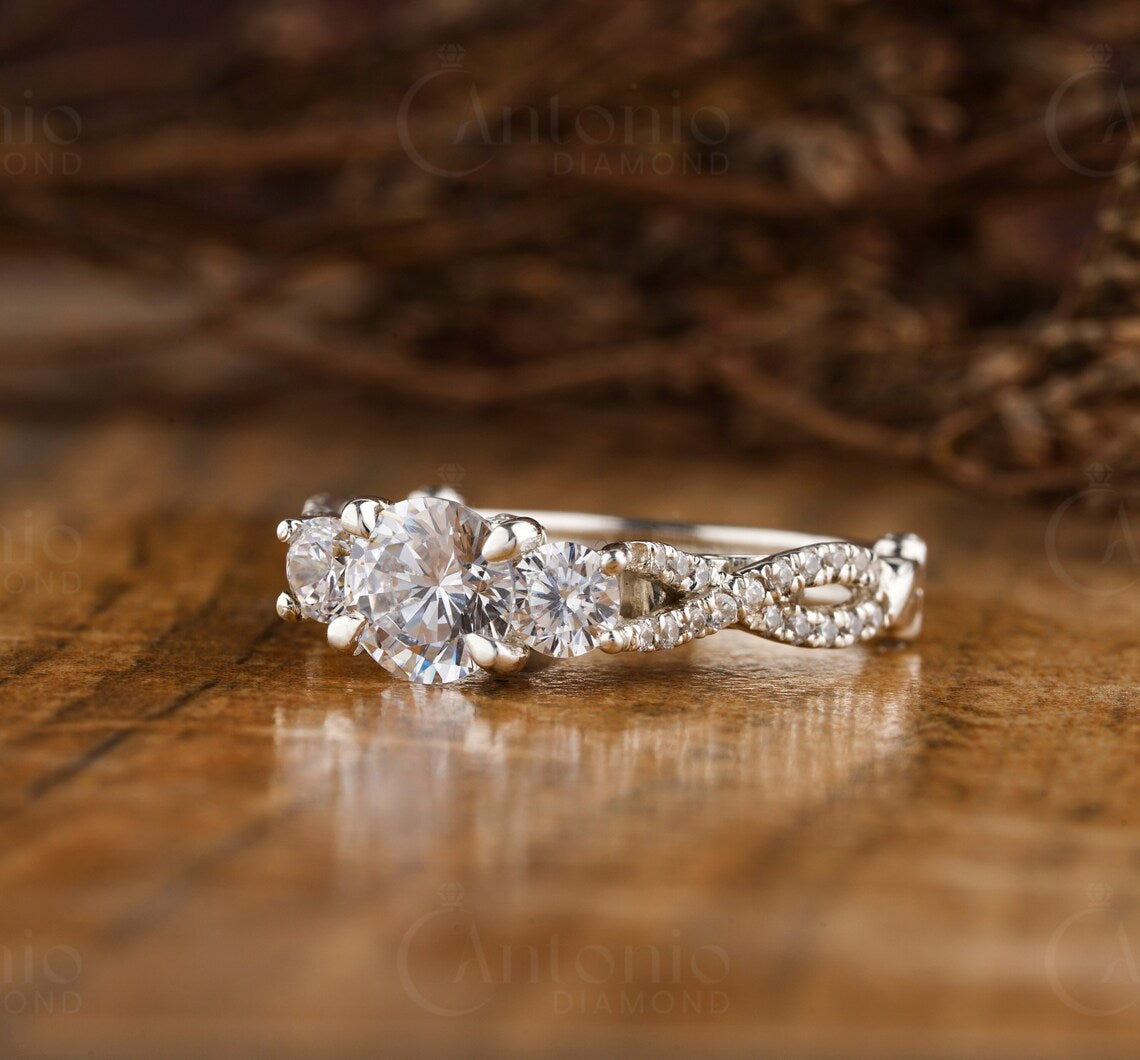 Vintage Lab Grown Round Cut Diamond Halo Ring