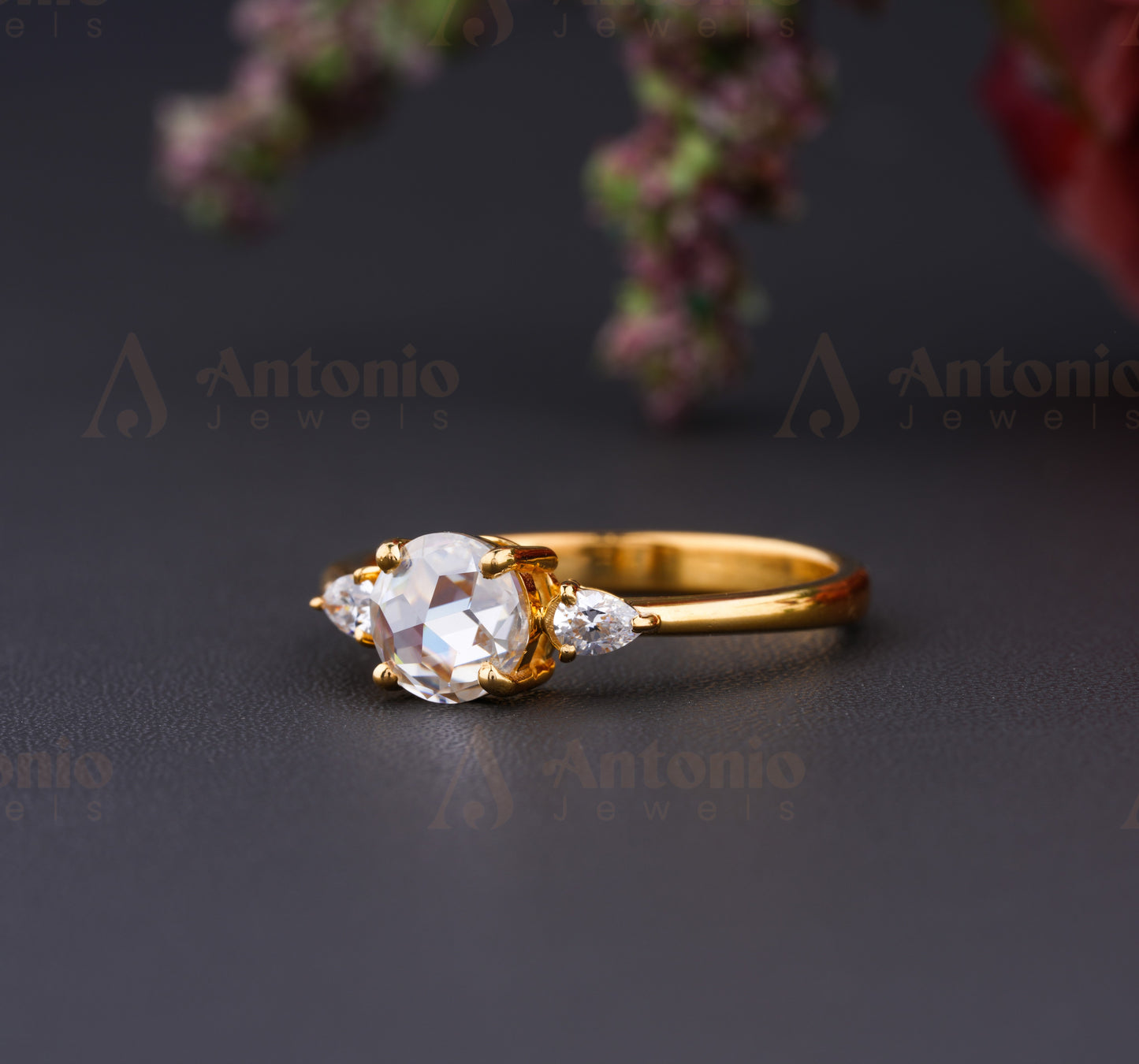 Halo Moissanite Ring Set