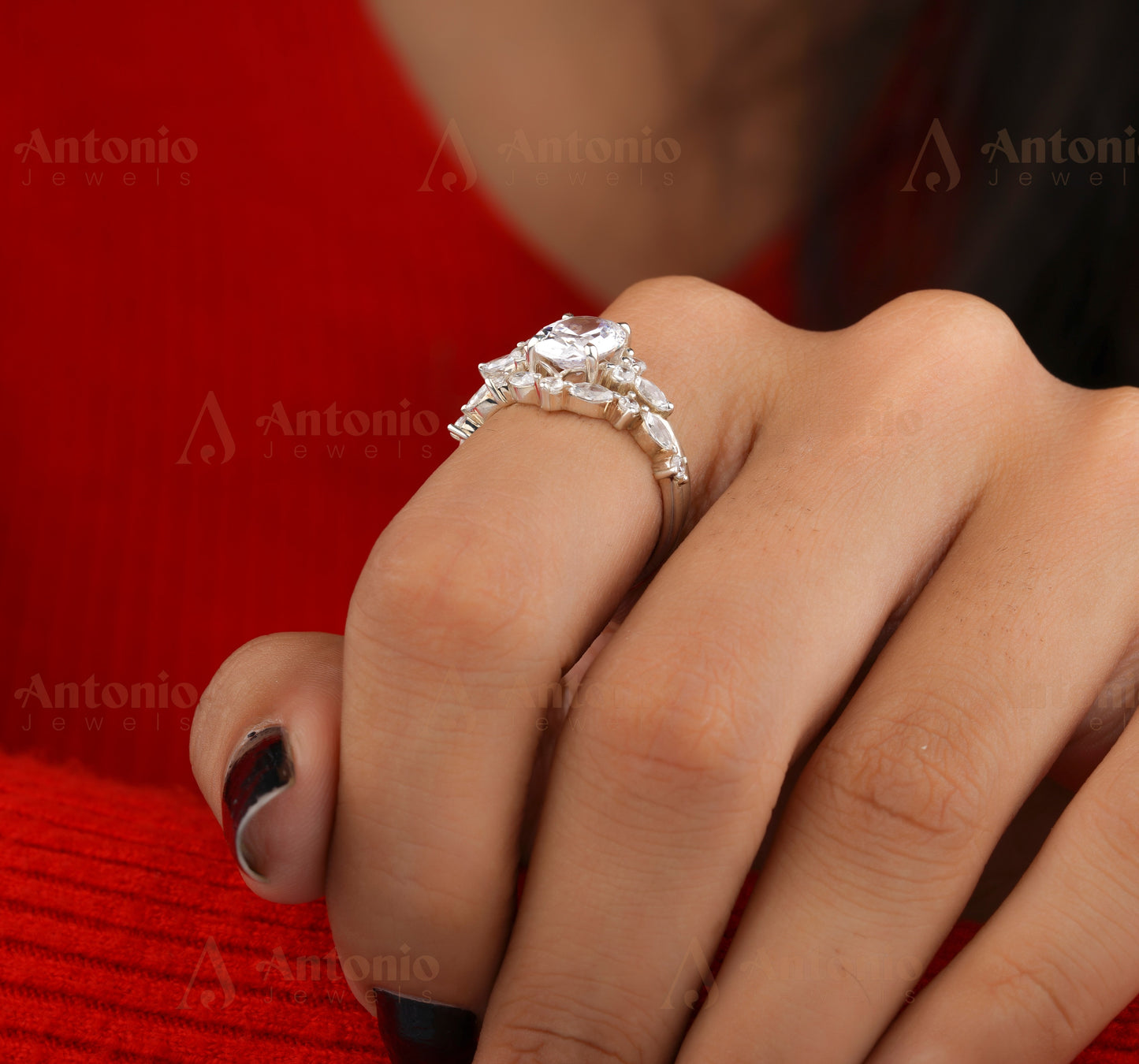 Unique engagement ring set