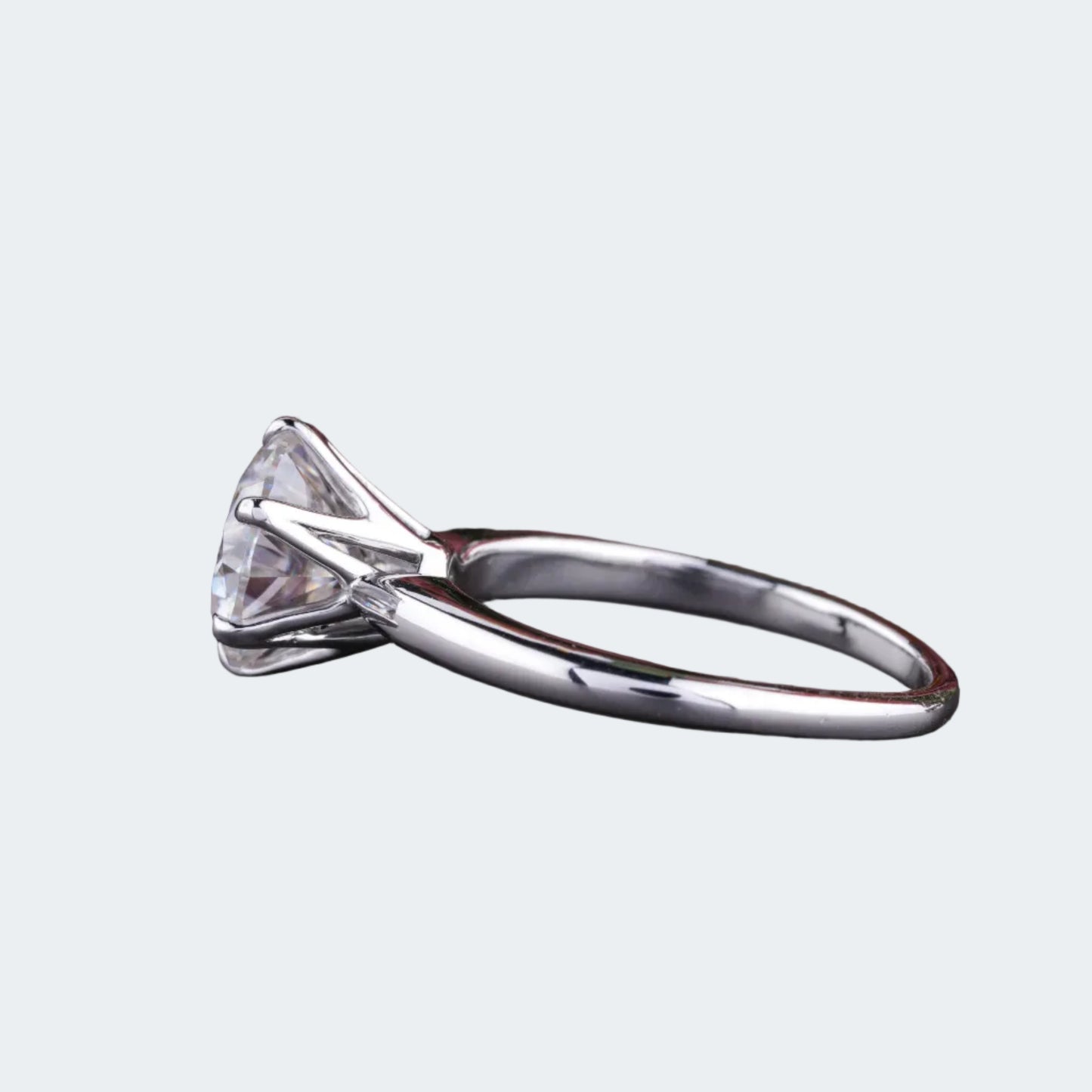 Classic Round Brilliant Solitaire Engagement Ring | Antonio Jewels