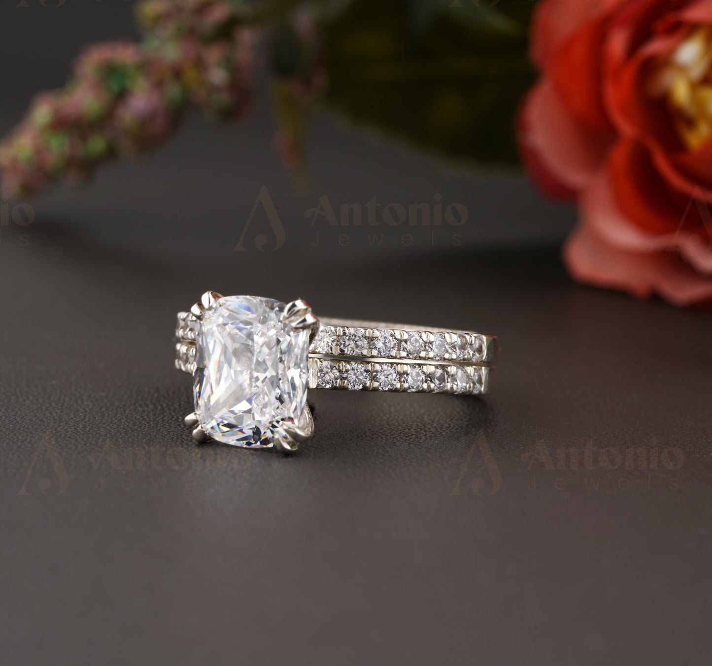 Cushion Moissanite Ring Set