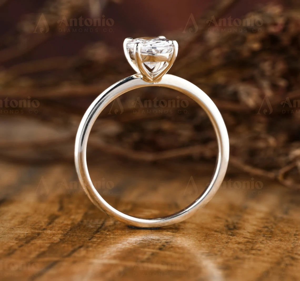 Oval CVD Lab Grown Diamond Ring