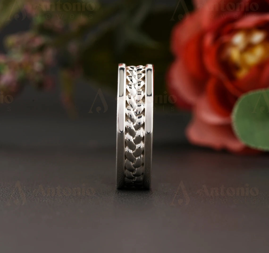 Women's Wedding Bands