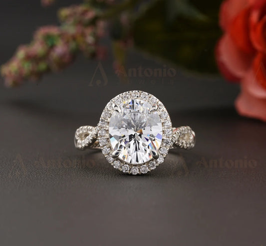 Oval Cut Moissanite Engagement Ring
