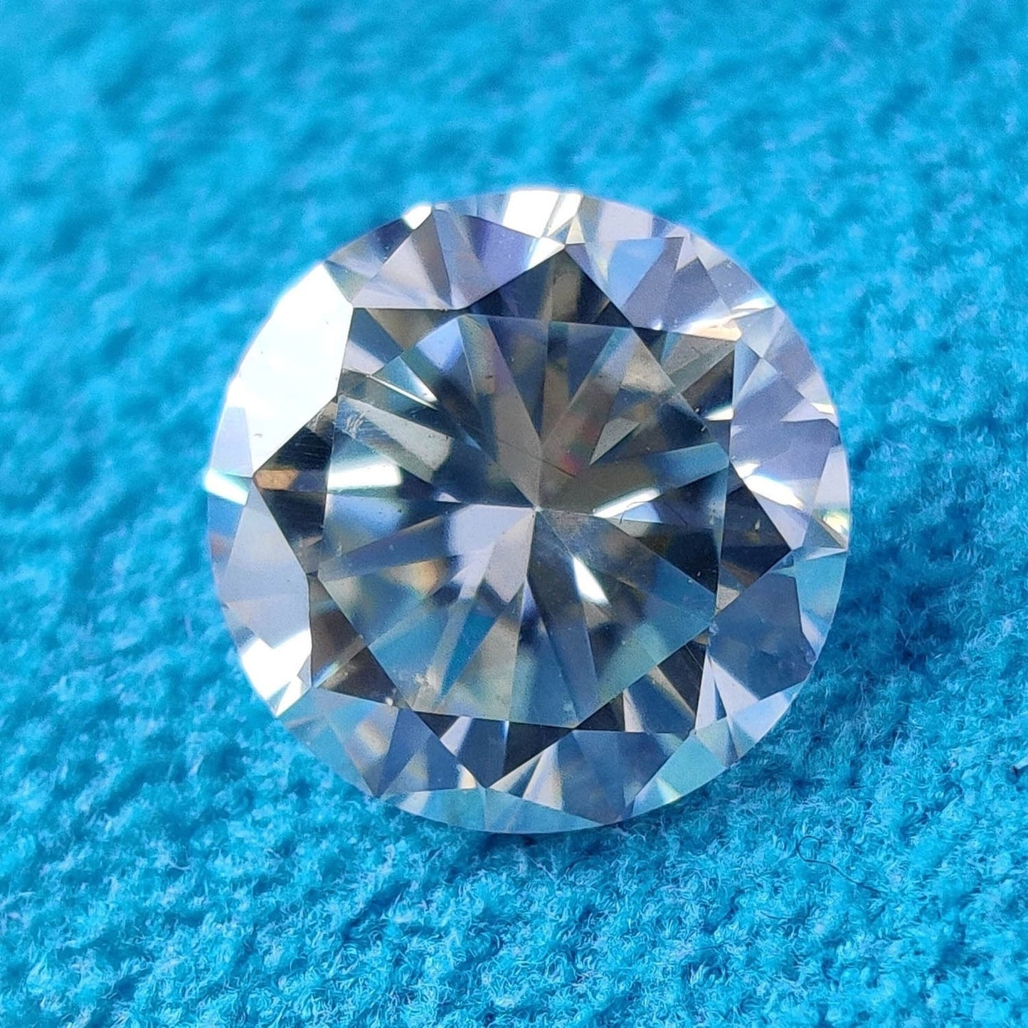 Round Brilliant Diamond Cut Loose Moissanite