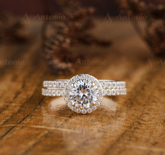 Round Lab Grown Diamond Halo Ring Set