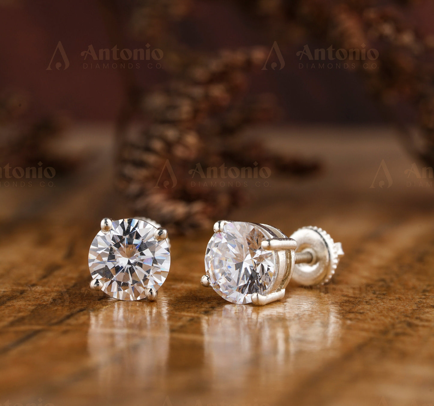 Tiny Solitaire Stud Earrings Screw-Backs