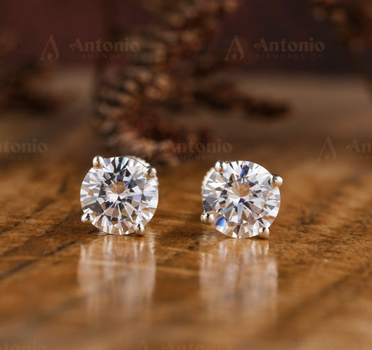 Tiny Solitaire Stud Earrings Screw-Backs