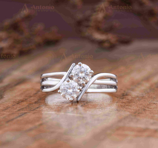 14K Gold Round Toi Et Moi Engagement Ring, Lab Grown Diamond Trendy 2 Stone Wedding Ring.