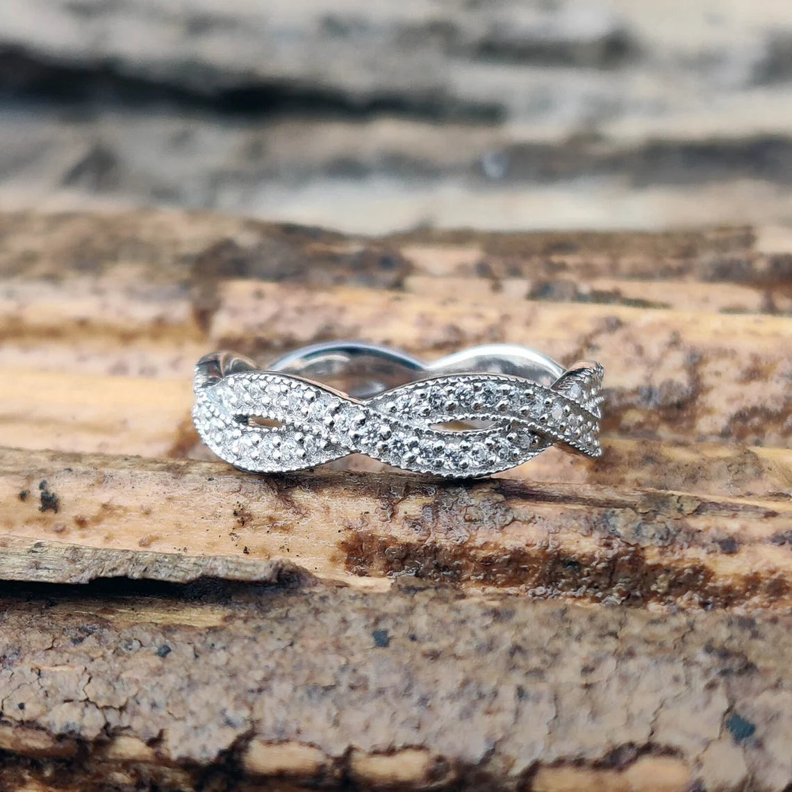 Curved Twig Moissanite wedding band