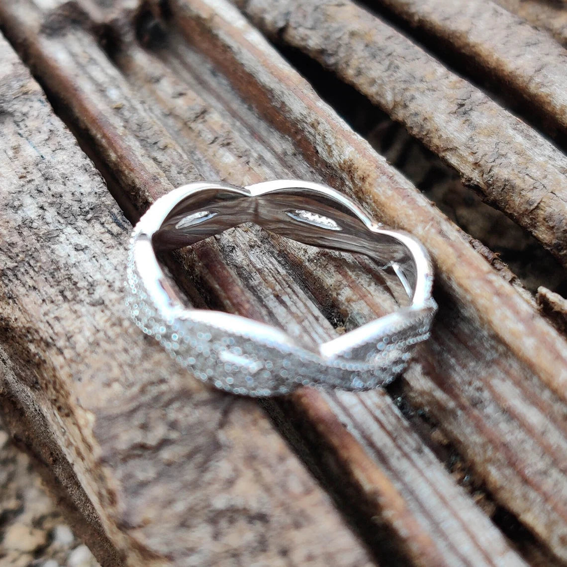 Curved Twig Moissanite wedding band