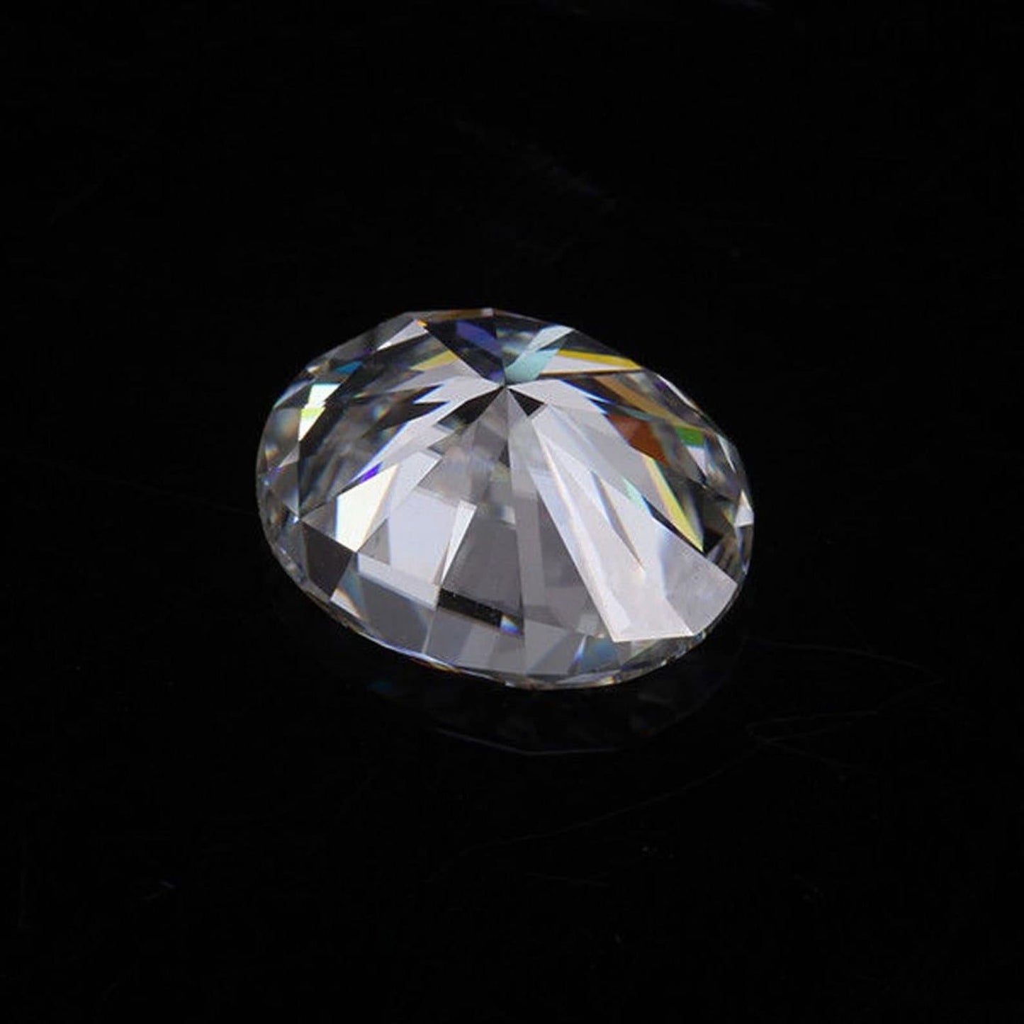 Oval Cut loose moissanite