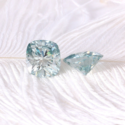 Light Blue Color Cushion Shape 0.50 To 7.00 Carat Loose Moissanite Diamond VVS1/2 clarity