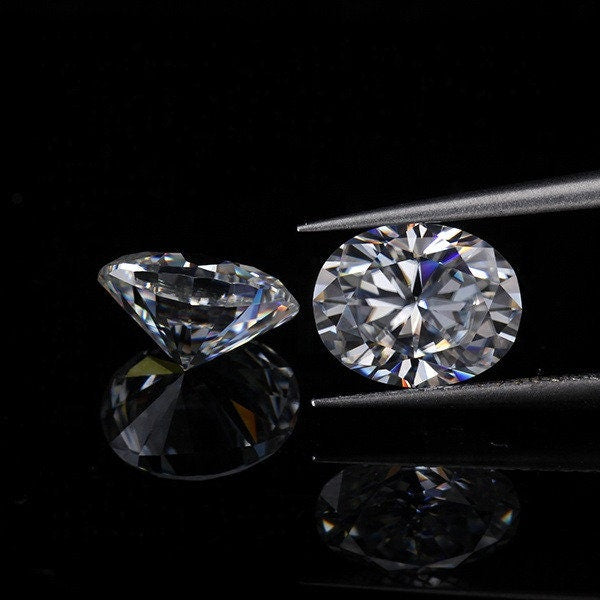 Oval Moissanite Stone