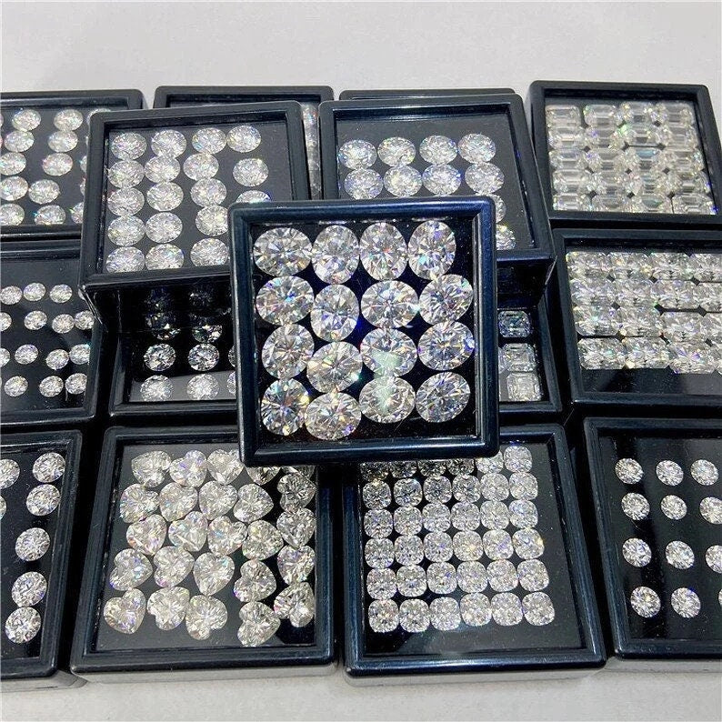 Oval Moissanite Stone