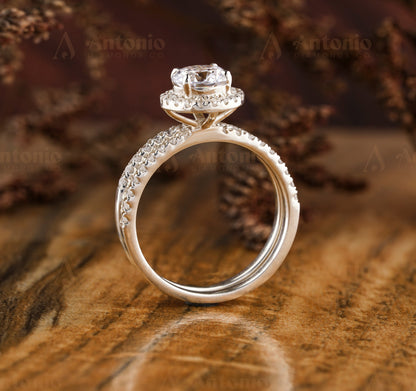 Round Lab Grown Diamond Halo Ring Set